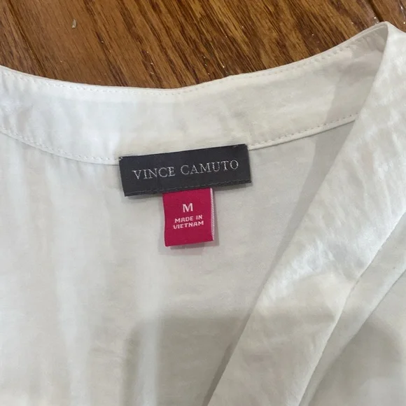 Vince Camuto blouse - Picture 2 of 2